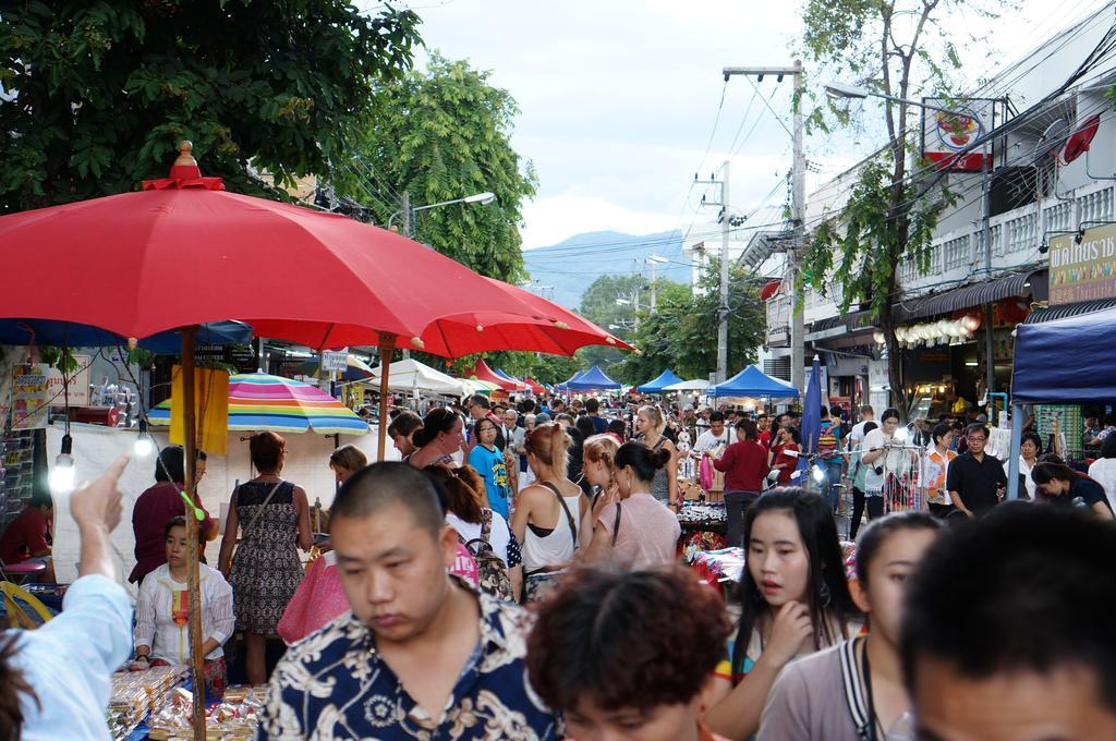 Walking Street Residence - Sha Extra Plus Chiang Mai Dış mekan fotoğraf